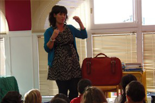 La hora del cuento: Lur Korta: "Corre corre, calabaza"