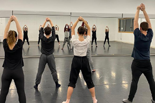 LABO GO37: Aritz Salamanca + Gontzal Mendibil &ldquo;Extractos coreogr&aacute;ficos sobre el proyecto Hazia&rdquo;