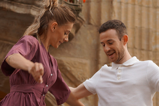 Bertso saio berezia: "Errimak bi oinetan"