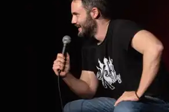 Mon&oacute;logo de Jorge Loza: "Confieso que he le&iacute;do"