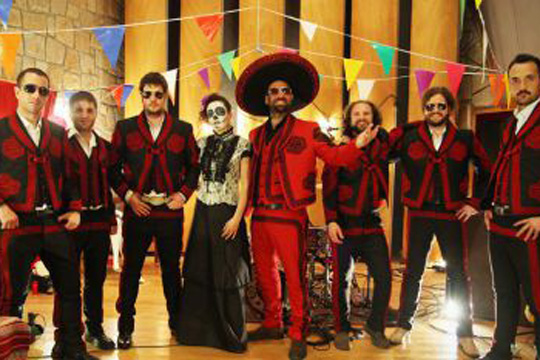 Zopilotes Txirriaos + Inoiz Ez