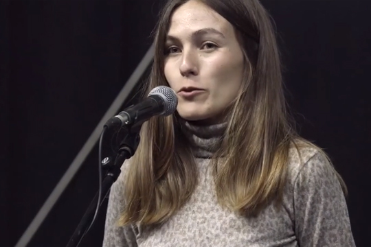 Bertso jaialdia (Txapelen omenezko saioa): Sustrai Colina, Andoni Ega&ntilde;a, Oier Etxeberria, Nerea Ibarzabal, Julene Iturbe Epelde, Maialen Lujanbio