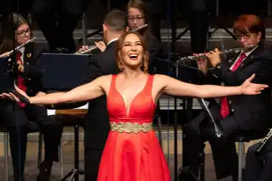 ROSARIO MOHEDANO, FELIPE GARPE ETA "IRUN HIRIA" MUSIKA BANDA