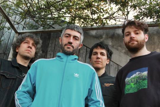 Bestia Bebe + Siglas