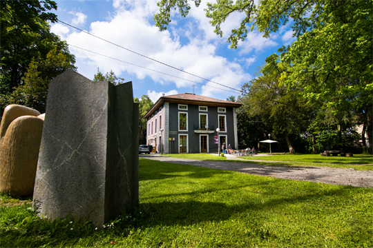 Presentaci&oacute;n de libro: "Un pelotari vasco en La Habana" (Miguel Angel Bilbao Aretxabaleta)