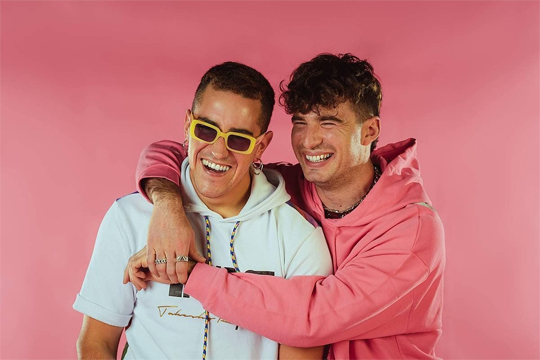 Fiestas del Carmen 2024 en Trintxerpe: COMIC SANS + DUPLA