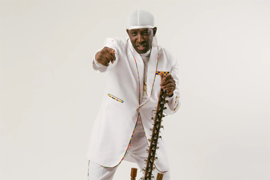 Bidasoa Folk 2024: Pause + N'Faly Kouyaté Bidasoa Folk 2024: Pause + N'Faly Kouyaté