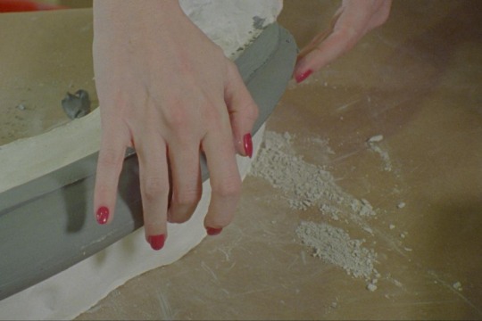 "ProiekzioakLa expresi&oacute;n del ciego" + "Those that, at a distance"