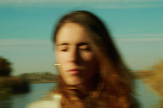 AMAIA MIRANDA: "Mientras vivas brilla"