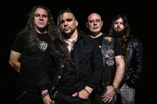 SARATOGA: "El clan de los lobos Tour"