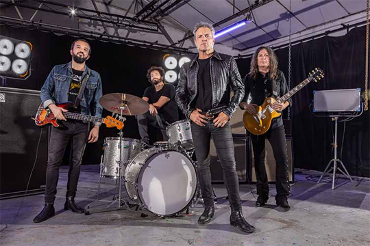 Tarque & La Asociaci&oacute;n del Riff