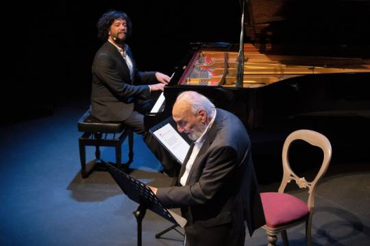 H&eacute;ctor Alterio: "Una peque&ntilde;a historia"