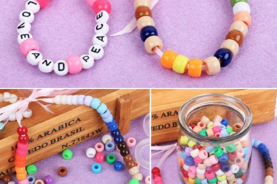 Euskaraz gozatu: "Chapas y pulseras customizadas"