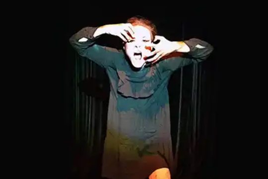 150 gramos - Dendaz denda 2025: "La viuda negra"