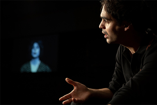 "Lucha y Metamorfosis de una Mujer"