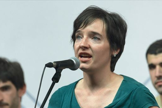 Bertso ekitaldi berezia: Nuria Casals, Oihana Iguaran, Nuria Penas