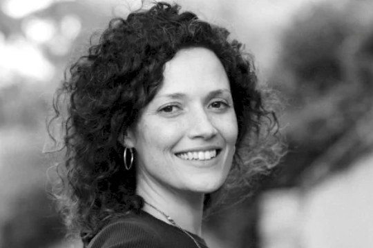 Festival Poetas en Mayo 2025: Sheila Blanco: "Cantando a las poetas Latinoamericanas"