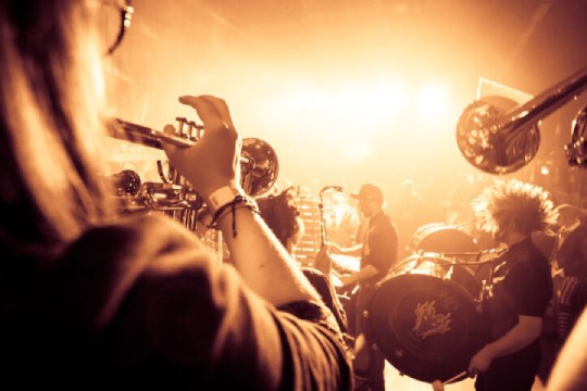 San Ferm&iacute;n 2025 (Plaza Compa&ntilde;&iacute;a): Bourbon Kings + Eri Yamamoto Tr&iacute;o