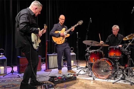 Jazzaldia 2025: Pete Roth Trio featuring Bill Bruford