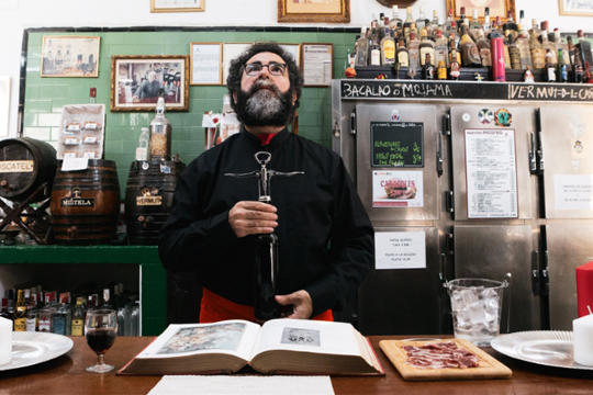 "El bar nuestro de cada d&iacute;a"