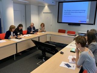 Durante la reuni�n con la directora General de Educaci�n y Cultura, Sophie Eriksson 
