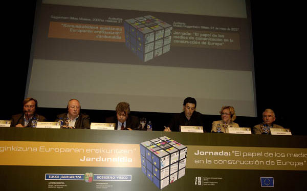 Cristophe Midol-Monnet, Bo Krogvig, Stefano Rolando, Mikel Reparaz, Judith Barton y Stefan Weckbach