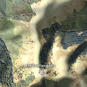 Arritxulanga�ako harrespilaren satelitearen ikusmena