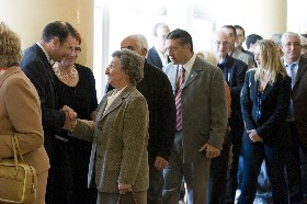 Ibarretxe en el homenaje a las v�ctimas. J.B.