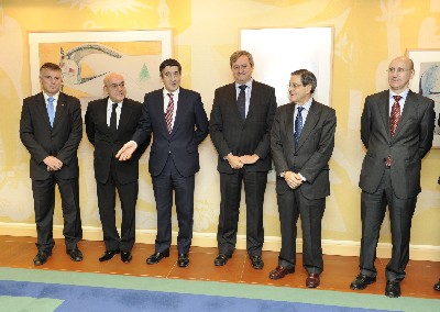 El Lehendakari junto a Xavier Iturbe, Gregorio Rojo, Carlos Aguirre, Mario Fern�ndez y Pedro Mart�nez Alegr�a