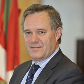 Guillermo Vi�egra Garc�a