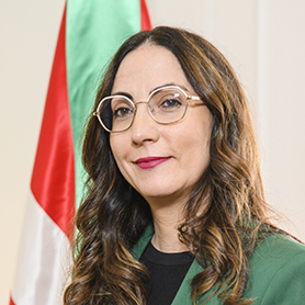 Maria Bego�a Pedrosa Lobato