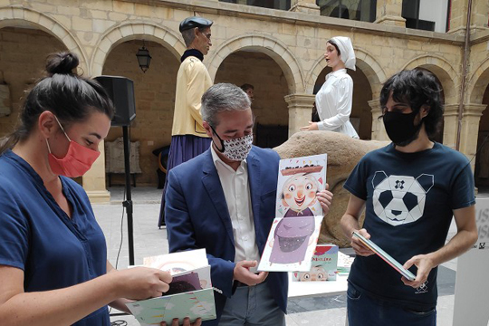 Las Eskarabilleras, mujeres que recog�an carb�n en las cuencas mineras de Bizkaia, protagonistas del nuevo t�tulo de 
