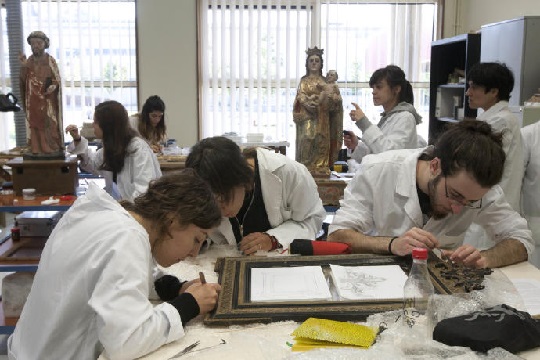La Facultad de Bellas Artes de la UPV lleva 50 a�os formando artistas en Euskadi