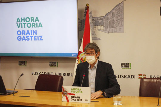 Miren Agur Meabe y Aiora Jaka obtienen los premios 