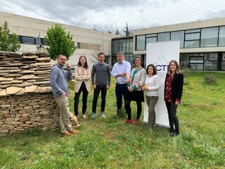 Jean Luis Valls y componentes del Grupo de Trabajo de Juventud de la CTPCTP