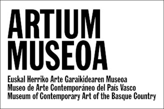 Tres artistas toman los espacios de la antesala de Artium Museoa en el marco del programa 