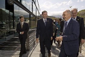 El Lehendakari Juan Jos� Ibarretxe en el acto de inauguraci�n.