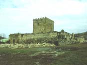Castillo de Mu&ntilde;atones. Acceso a versi&oacute;n ampliada de la imagen (52Kb)