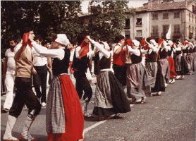 The dancers of Lizarra