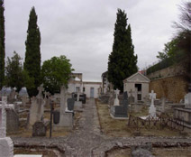 Reducido espacio utilizado como parte civil del cementerio.