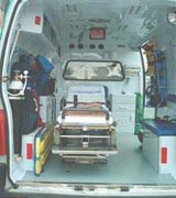 Interior de ambulancia